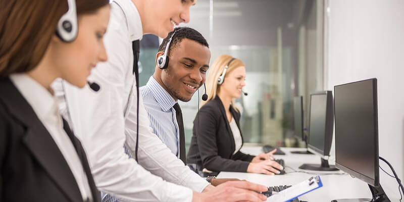 conseguir-trabajo-atencion-cliente-cualidades-necesitas